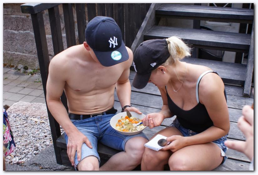 802x537 pixels (73K)